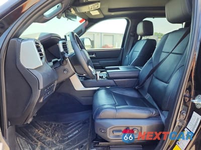 Zdjęcie 7 z 12 samochodu: 2025 TOYOTA TUNDRA PLATINUM VIN:5TFNA5DB2SX285788 - miniatura