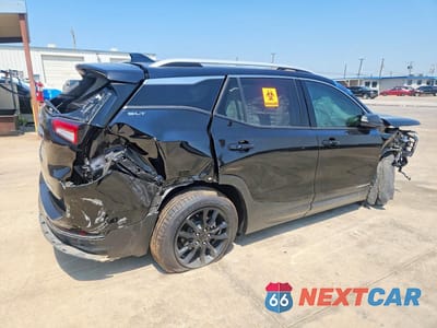 Trzecie zdjęcie samochodu z tyłu: 2023 GMC TERRAIN SLT VIN:3GKALPEG0PL214451 - miniatura