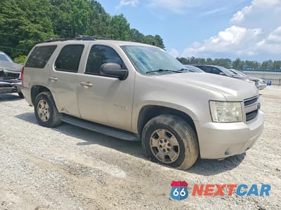 Czwarte zdjęcie samochodu z boku: 2009 CHEVROLET TAHOE C1500 LS VIN:1GNFC13C19R156173 - miniatura