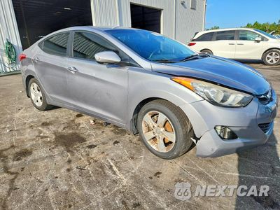 Czwarte zdjęcie samochodu z boku: 2012 HYUNDAI ELANTRA GLS VIN:KMHDH4AE7CU432721 - miniatura
