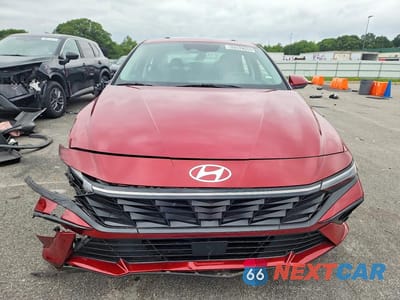 Piąte zdjęcie samochodu w środku: 2025 HYUNDAI ELANTRA SEL VIN:KMHLS4DG9SU922389 - miniatura