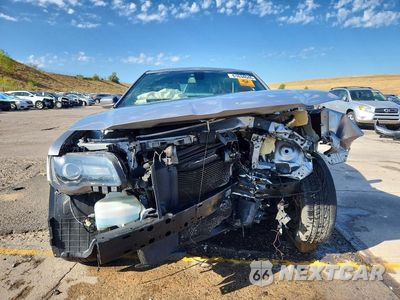 Piąte zdjęcie samochodu w środku: 2017 CHRYSLER 300 S VIN:2C3CCAGG6HH506702 - miniatura