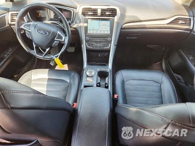 Zdjęcie 8 z 12 samochodu: 2017 FORD FUSION SE VIN:3FA6P0T9XHR141384 - miniatura