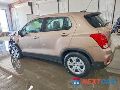 Drugie zdjęcie samochodu z przodu: 2018 CHEVROLET TRAX LS VIN:3GNCJKSB9JL403832 - miniatura