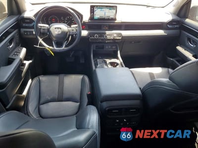 Zdjęcie 8 z 12 samochodu: 2025 HONDA PILOT TOURING VIN:5FNYG2H70SB014481 - miniatura