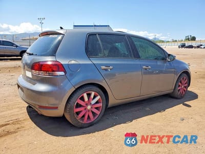 Trzecie zdjęcie samochodu z tyłu: 2011 VOLKSWAGEN GOLF VIN:WVWDM7AJ3BW035704 - miniatura