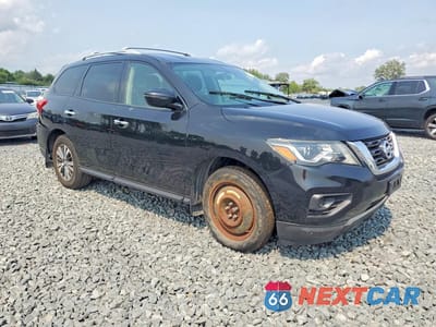Czwarte zdjęcie samochodu z boku: 2017 NISSAN PATHFINDER S VIN:5N1DR2MM0HC668709 - miniatura