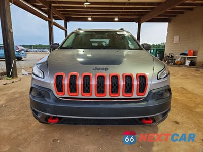 Piąte zdjęcie samochodu w środku: 2015 JEEP CHEROKEE TRAILHAWK VIN:1C4PJMBS3FW680872 - miniatura