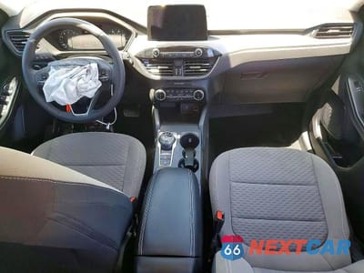 Zdjęcie 8 z 13 samochodu: 2022 FORD ESCAPE SE VIN:1FMCU0G64NUB89405 - miniatura