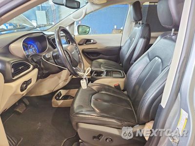 Zdjęcie 7 z 13 samochodu: 2020 CHRYSLER PACIFICA TOURING L VIN:2C4RC1BG8LR276905 - miniatura