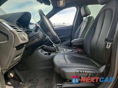 Zdjęcie 7 z 13 samochodu: 2021 BMW X1 XDRIVE28I VIN:WBXJG9C03M5T59208 - miniatura