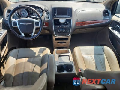 Zdjęcie 8 z 13 samochodu: 2016 CHRYSLER TOWN & COUNTRY TOURING VIN:2C4RC1BGXGR112769 - miniatura