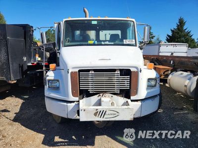 Piąte zdjęcie samochodu w środku: 2003 FREIGHTLINER FL70 PACKER GARBAGE TRUCK VIN:1FVABTBV43HK82615 - miniatura