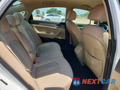 Zdjęcie 10 z 12 samochodu: 2019 HYUNDAI SONATA SE VIN:5NPE24AF8KH738774 - miniatura