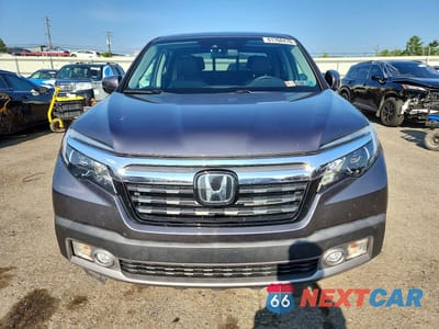Piąte zdjęcie samochodu w środku: 2020 HONDA RIDGELINE RTL VIN:5FPYK3F76LB014579 - miniatura