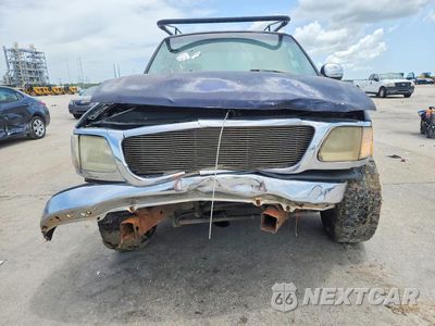 Piąte zdjęcie samochodu w środku: 2002 FORD F150 VIN:1FTRX17282KD15135 - miniatura