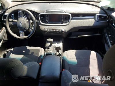 Zdjęcie 8 z 13 samochodu: 2019 KIA SORENTO L VIN:5XYPG4A37KG494297 - miniatura