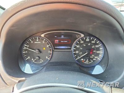 Zdjęcie 9 z 12 samochodu: 2017 NISSAN ALTIMA 2.5 SR VIN:1N4AL3AP7HC120211 - miniatura