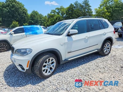 2013 BMW X5 XDRIVE35I 5UXZV4C50D0E07024 - główne zdjęcie licytacji z USA - miniatura