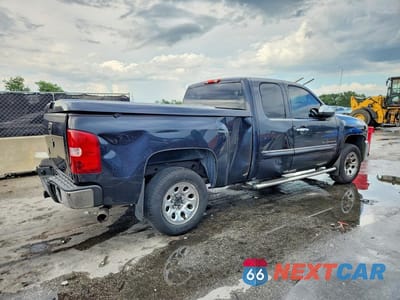 Trzecie zdjęcie samochodu z tyłu: 2013 CHEVROLET SILVERADO C1500 LT VIN:1GCRCSE08DZ173656 - miniatura