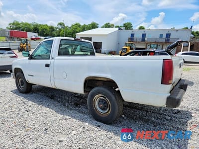 Drugie zdjęcie samochodu z przodu: 2000 GMC SIERRA C2500 VIN:1GTGC24R6YR186547 - miniatura