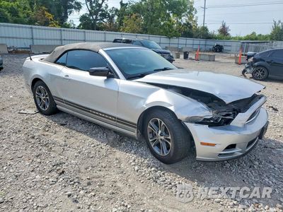 Czwarte zdjęcie samochodu z boku: 2014 FORD MUSTANG VIN:1ZVBP8EM1E5222410 - miniatura