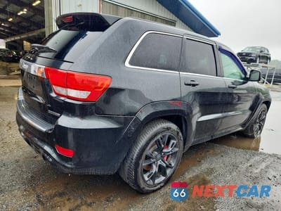 Trzecie zdjęcie samochodu z tyłu: 2013 JEEP GRAND CHEROKEE SRT-8 VIN:1C4RJFDJ9DC509907 - miniatura