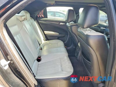 Zdjęcie 10 z 12 samochodu: 2017 CHRYSLER 300 S VIN:2C3CCAGG0HH512706 - miniatura