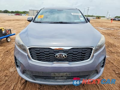 Piąte zdjęcie samochodu w środku: 2020 KIA SORENTO S VIN:5XYPG4A55LG632910 - miniatura