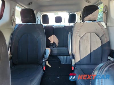 Zdjęcie 10 z 13 samochodu: 2018 CHRYSLER PACIFICA TOURING PLUS VIN:2C4RC1FG0JR117884 - miniatura