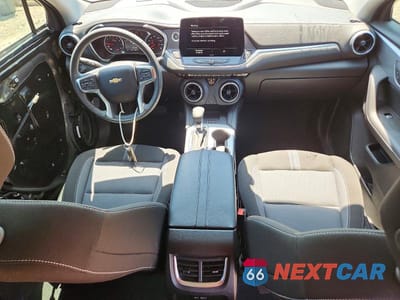 Zdjęcie 8 z 14 samochodu: 2025 CHEVROLET BLAZER 2LT VIN:3GNKBCR42SS210788 - miniatura