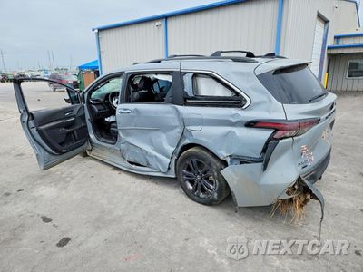 Drugie zdjęcie samochodu z przodu: 2024 TOYOTA SIENNA WOODLAND EDITION VIN:5TDCSKFC8RS143941 - miniatura