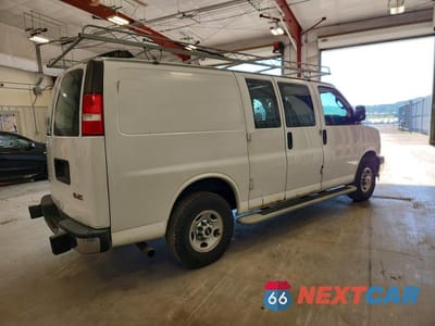 Trzecie zdjęcie samochodu z tyłu: 2017 GMC SAVANA G2500 VIN:1GTW7AFF4H1909520 - miniatura