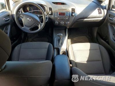 Zdjęcie 8 z 12 samochodu: 2014 KIA FORTE LX VIN:KNAFX4A66E5063305 - miniatura