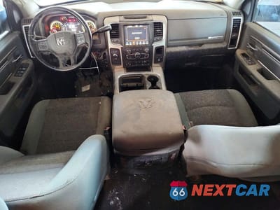 Zdjęcie 8 z 12 samochodu: 2018 RAM 2500 SLT VIN:3C6UR5ML1JG333840 - miniatura
