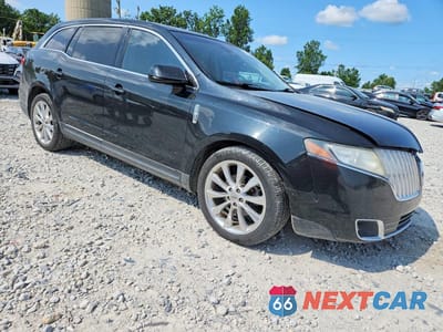 Czwarte zdjęcie samochodu z boku: 2012 LINCOLN MKT VIN:2LMHJ5AT0CBL52715 - miniatura