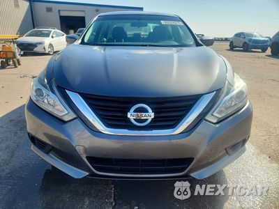 Piąte zdjęcie samochodu w środku: 2018 NISSAN ALTIMA 2.5 S VIN:1N4AL3APXJC215478 - miniatura