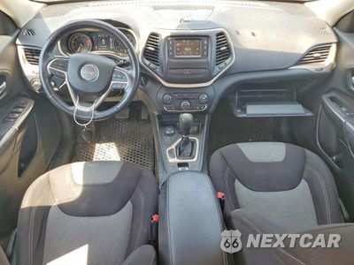 Zdjęcie 8 z 13 samochodu: 2016 JEEP CHEROKEE SPORT VIN:1C4PJMABXGW276101 - miniatura