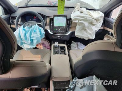 Zdjęcie 8 z 13 samochodu: 2026 VOLVO XC90 PLUS VIN:YV4062PE2T1523950 - miniatura