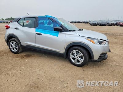Czwarte zdjęcie samochodu z boku: 2020 NISSAN KICKS S VIN:3N1CP5BV3LL483444 - miniatura