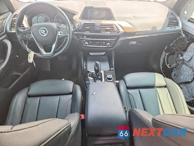 Zdjęcie 8 z 14 samochodu: 2019 BMW X3 SDRIVE30I VIN:5UXTR7C57KLF28981 - miniatura