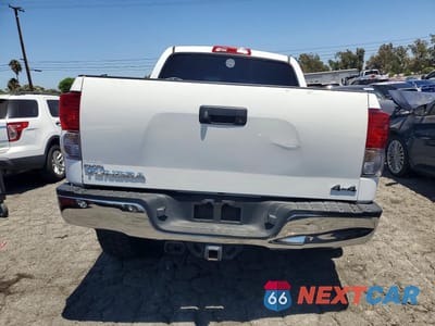 Zdjęcie 6 z 12 samochodu: 2012 TOYOTA TUNDRA CREWMAX SR5 VIN:5TFDY5F14CX243717 - miniatura
