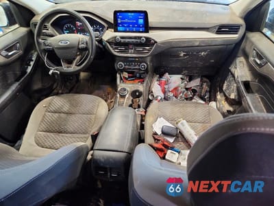 Zdjęcie 8 z 13 samochodu: 2021 FORD ESCAPE SE VIN:1FMCU9G64MUB32723 - miniatura