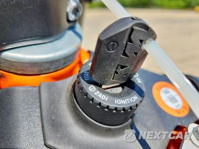 Zdjęcie 8 z 9 samochodu: 2016 KTM 690 ENDURO R VIN:VBKLET40XGM782822 - miniatura