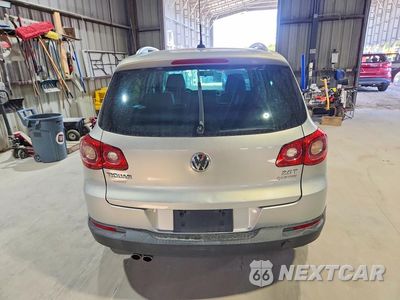 Zdjęcie 6 z 13 samochodu: 2010 VOLKSWAGEN TIGUAN SE/SEL VIN:WVGBV7AX7AW513979 - miniatura
