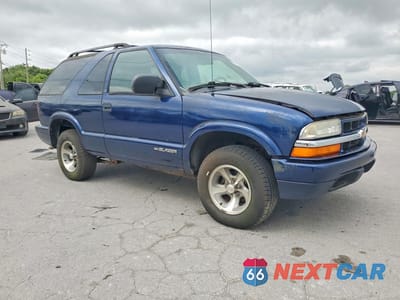 Czwarte zdjęcie samochodu z boku: 2002 CHEVROLET BLAZER VIN:1GNCS18W82K143184 - miniatura