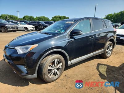 2018 TOYOTA RAV4 XLE 2T3RFREV6JW803195 - główne zdjęcie licytacji z USA - miniatura