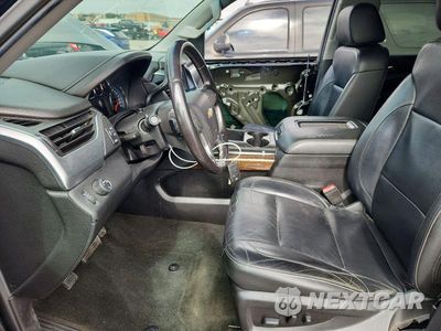 Zdjęcie 7 z 14 samochodu: 2018 CHEVROLET SUBURBAN C1500 LT VIN:1GNSCHKC9JR257524 - miniatura