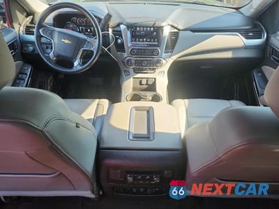 Zdjęcie 8 z 13 samochodu: 2018 CHEVROLET SUBURBAN K1500 LT VIN:1GNSKHKC2JR329926 - miniatura