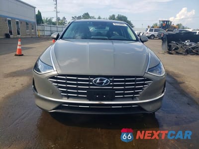 Piąte zdjęcie samochodu w środku: 2021 HYUNDAI SONATA HYBRID BLUE VIN:KMHL24JJ3MA017277 - miniatura